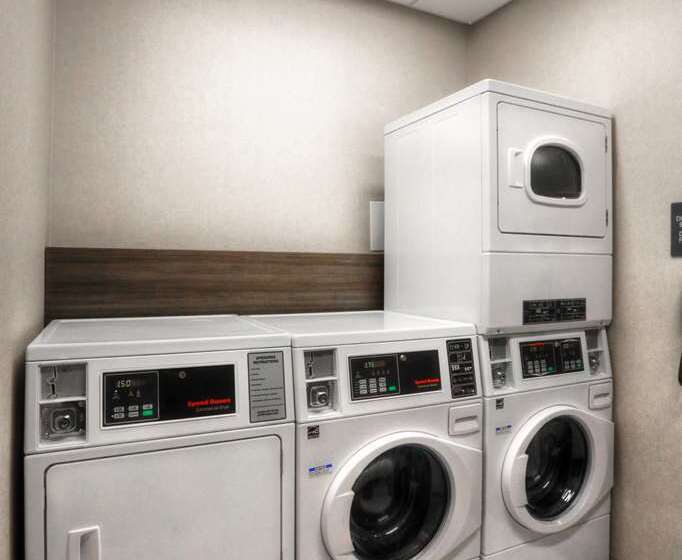 Отель Hilton Garden Inn Bel Air