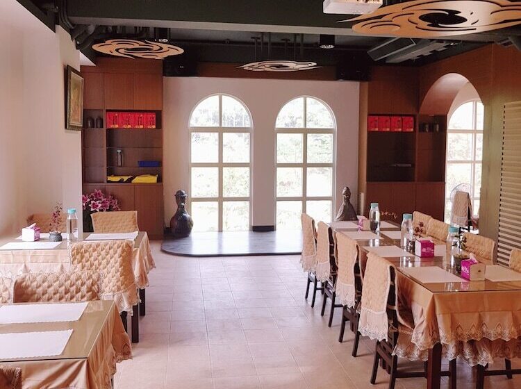 هتل Moonshine B&b