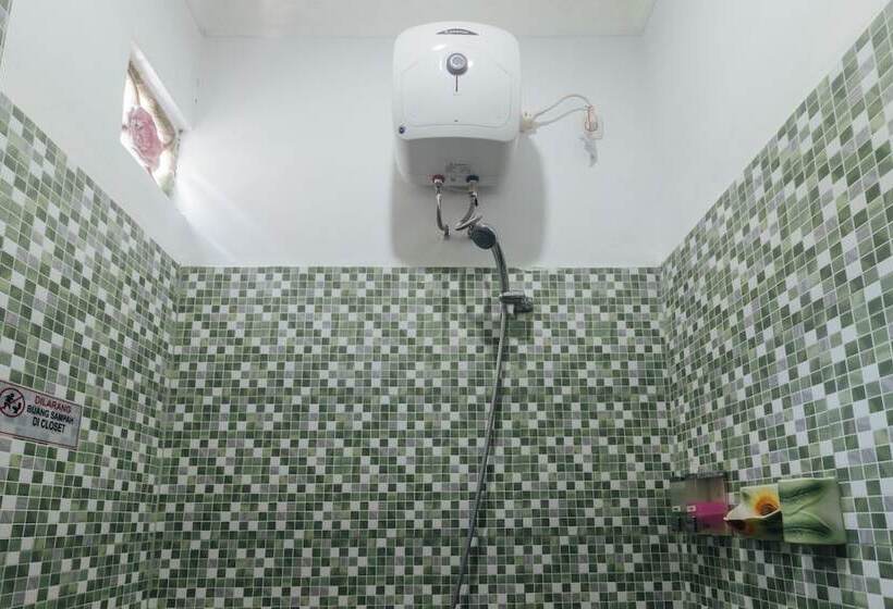 هتل Satria Guest House By Oyo Rooms