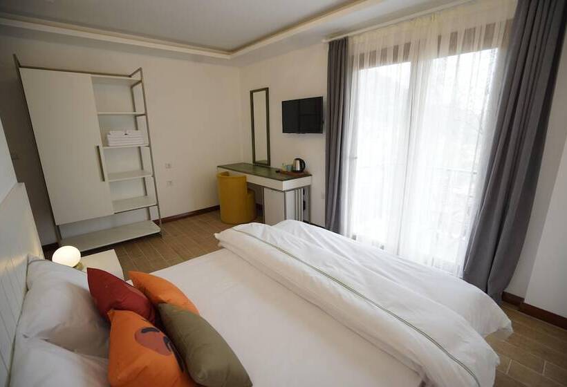 هتل Mons Casa Boutique