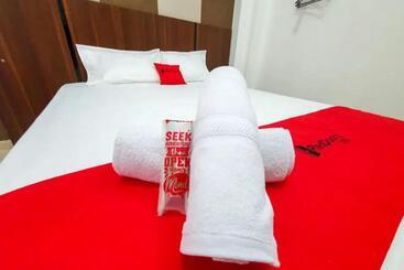 هتل Reddoorz Near Stasiun Purwosari
