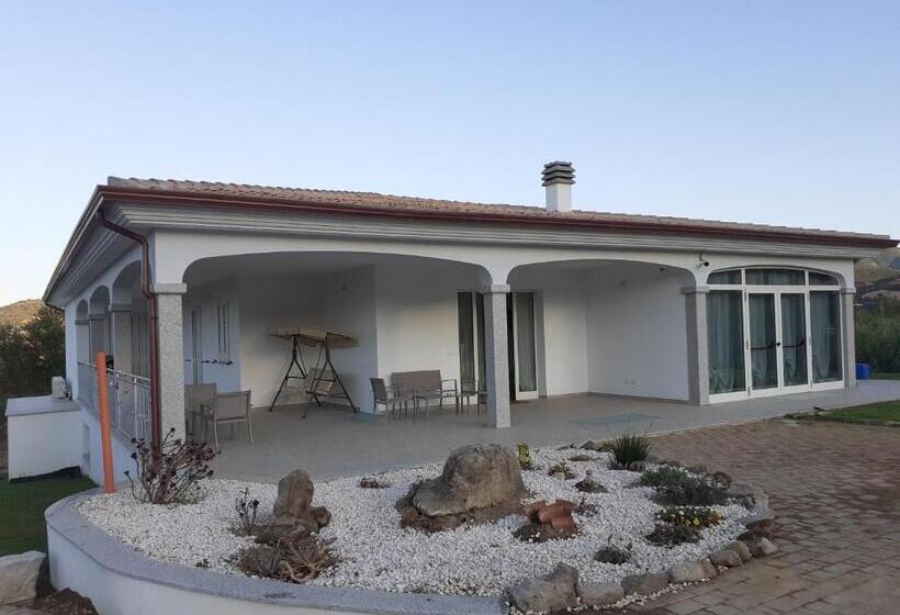 فندق Agriturismo B&b Mares E Montes De Marrante