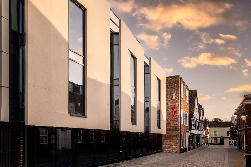 هتل Hampton By Hilton Canterbury