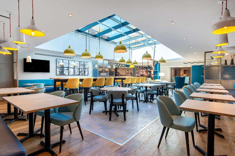 هتل Hampton By Hilton Canterbury
