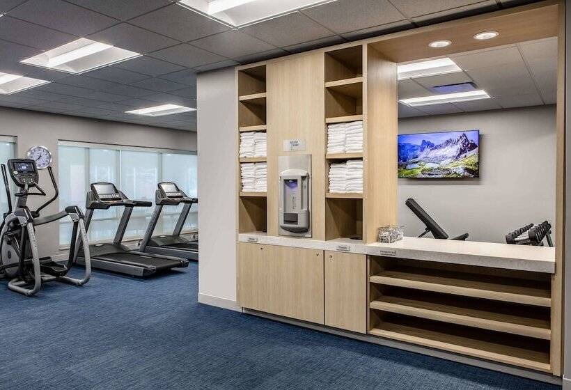 בית מלון כפרי Towneplace Suites By Marriott Milwaukee West Bend