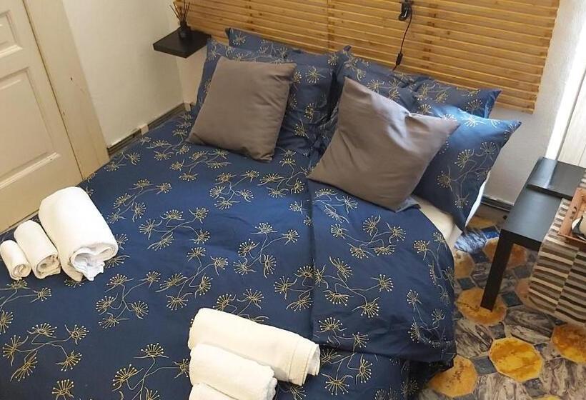 Пансион Room In Villa   Dimora Aganoor Business Suite