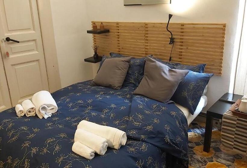 Пансион Room In Villa   Dimora Aganoor Business Suite