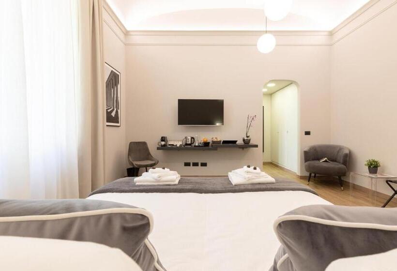 پانسیون Foresteria Di Piazza Cavour   Luxury Suites & Guest House