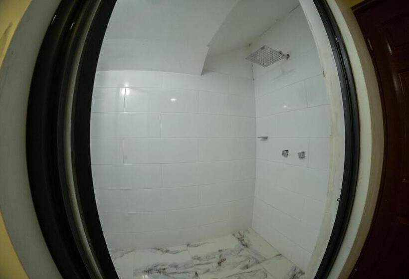 پانسیون Room In Guest Room 17 Large Room For Two People