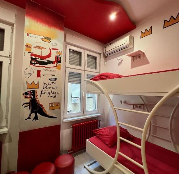 Pop Art Hostel