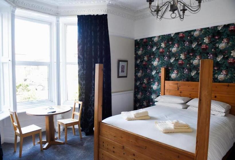 مبيت وإفطار Hillcrest Whitby