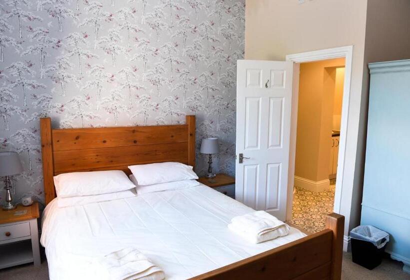 مبيت وإفطار Hillcrest Whitby