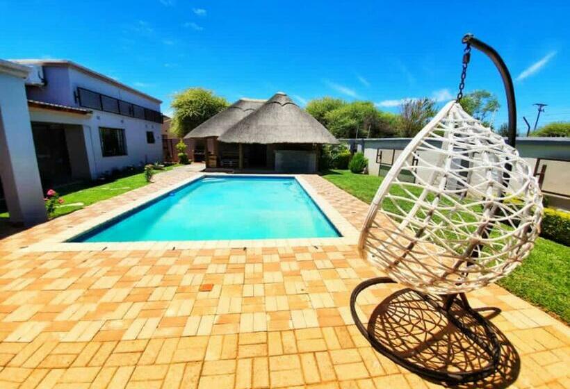 تختخواب و صبحانه Homey Guesthouse