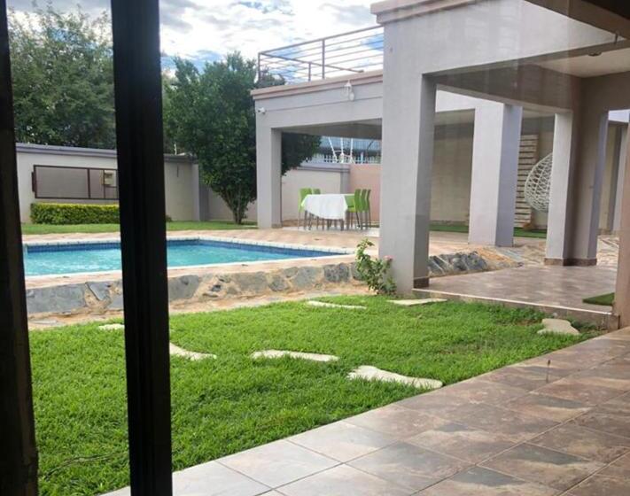 تختخواب و صبحانه Homey Guesthouse