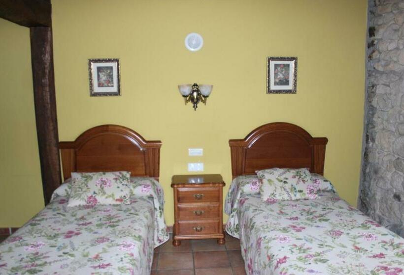 تختخواب و صبحانه La Venta De Quijas