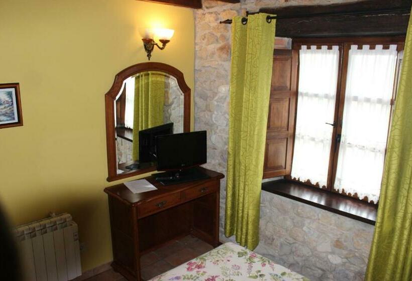 تختخواب و صبحانه La Venta De Quijas