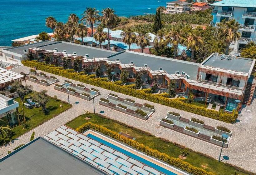 فندق Feniks