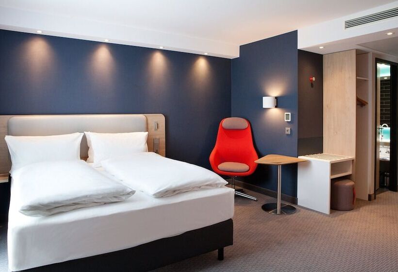 هتل Holiday Inn Express   Offenburg, An Ihg