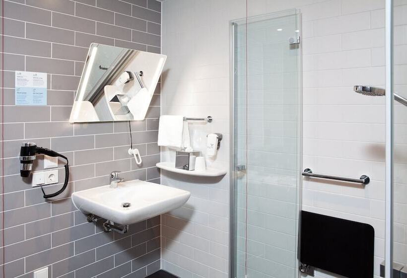هتل Holiday Inn Express   Offenburg, An Ihg