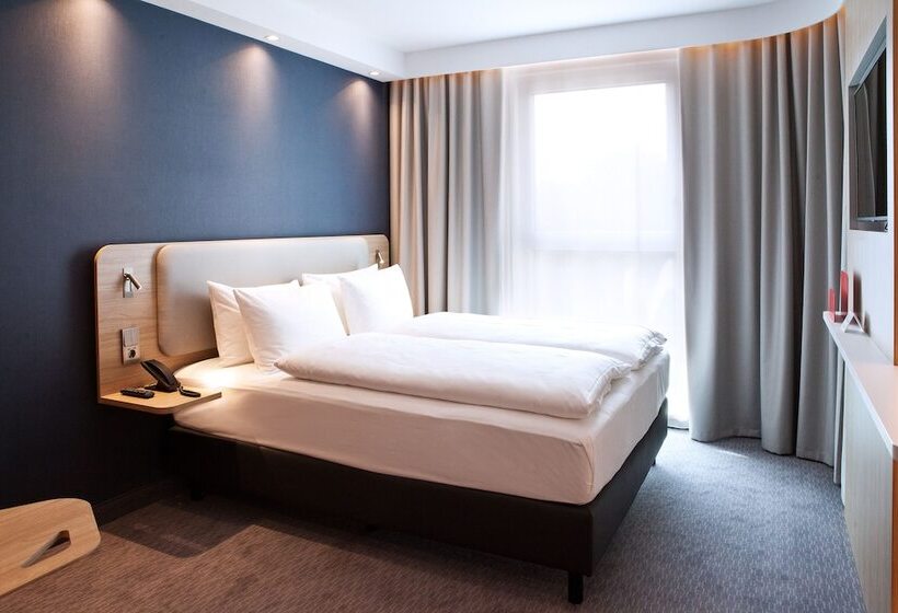 هتل Holiday Inn Express   Offenburg, An Ihg