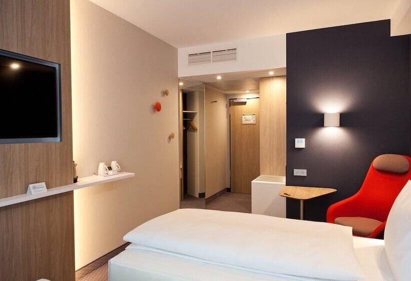 هتل Holiday Inn Express   Offenburg, An Ihg
