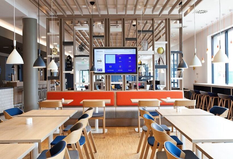 هتل Holiday Inn Express   Offenburg, An Ihg