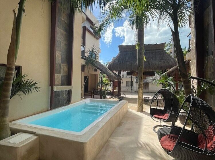 هتل Suites Villas El Jardin