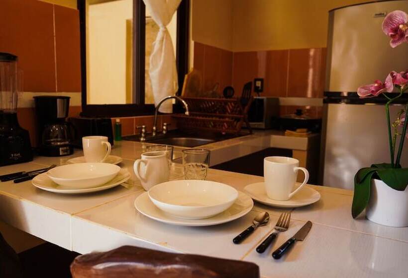 هتل Suites Villas El Jardin