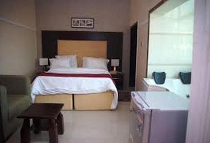 پانسیون Room In Lodge   Hampton Towers Spa