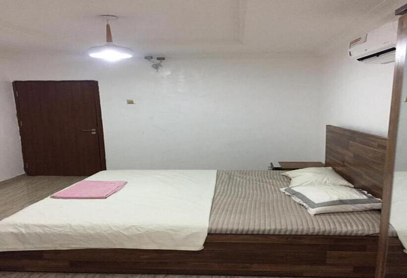 پانسیون Room In Lodge   Royal Signature Suites And Apartments