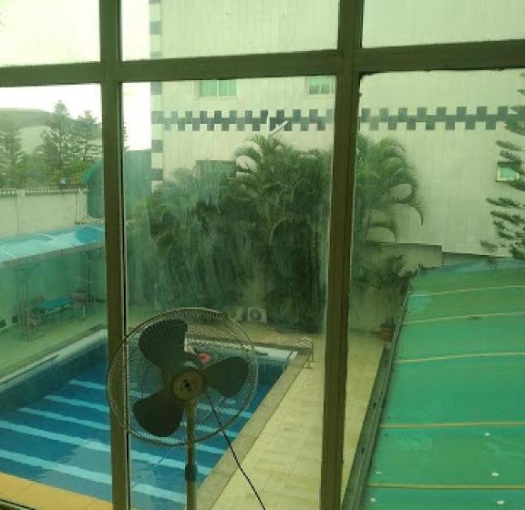 پانسیون Room In Lodge Royal View Hotel And Suites