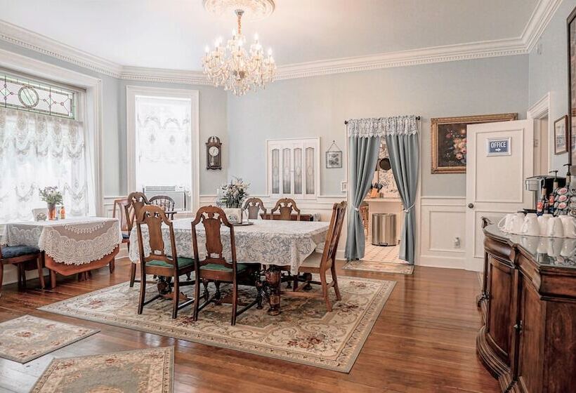 Heber Senator Bed And Breakfast