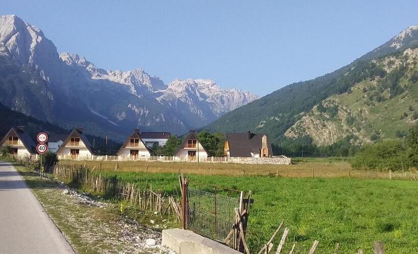 هتل Bujtinat E Lugines Valbone
