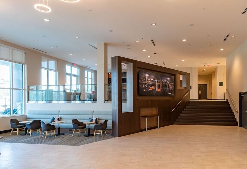 فندق Spice & Sky Atlanta Perimeter