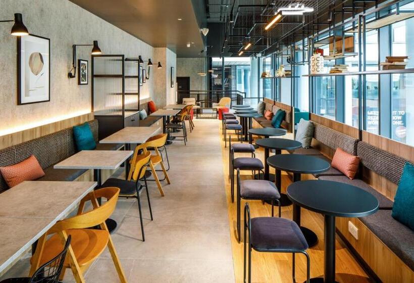 Aparthotel Adagio London Sutton Point