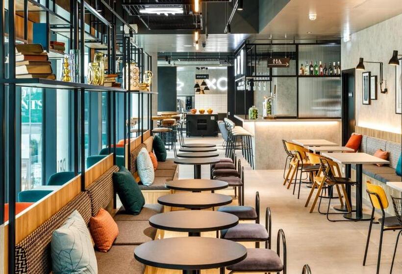 Aparthotel Adagio London Sutton Point