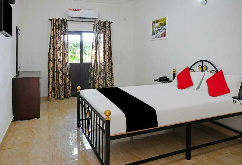 فندق Collection O 79905 Arpora Lake Resort