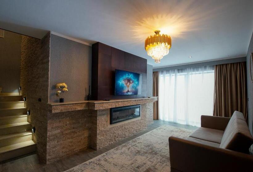هتل Elexus Apartments Poiana Brasov