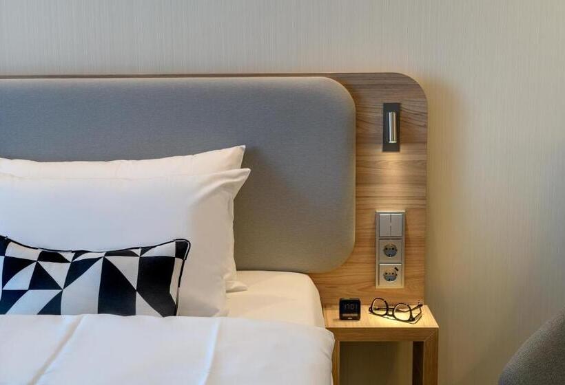 هتل Holiday Inn Express   Fulda, An Ihg
