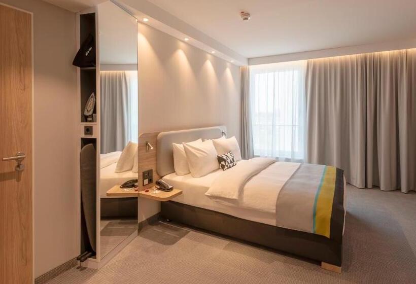 هتل Holiday Inn Express Düsseldorf   Hauptbahnhof, An Ihg