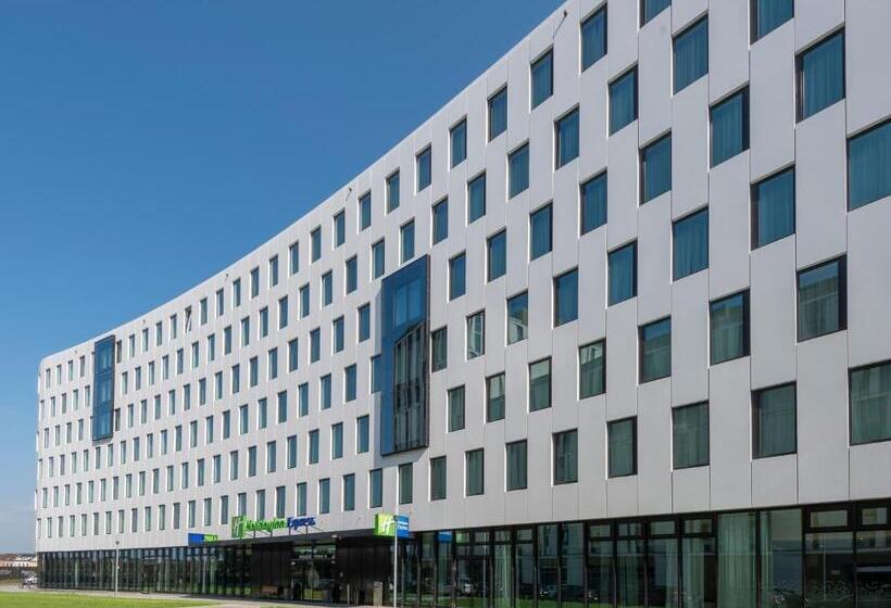 هتل Holiday Inn Express Düsseldorf   Hauptbahnhof, An Ihg
