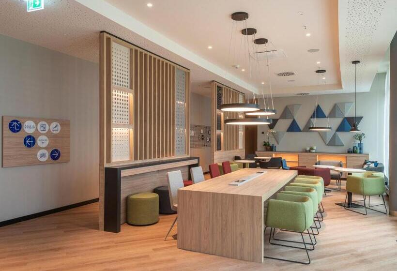 هتل Holiday Inn Express Düsseldorf   Hauptbahnhof, An Ihg