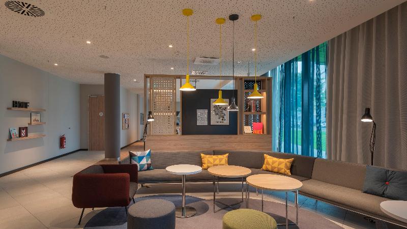 هتل Holiday Inn Express Düsseldorf   Hauptbahnhof, An Ihg