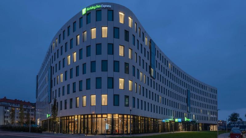 هتل Holiday Inn Express Dusseldorf Hauptbahnhof