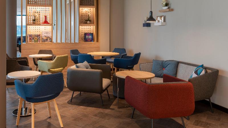 هتل Holiday Inn Express Düsseldorf   Hauptbahnhof, An Ihg