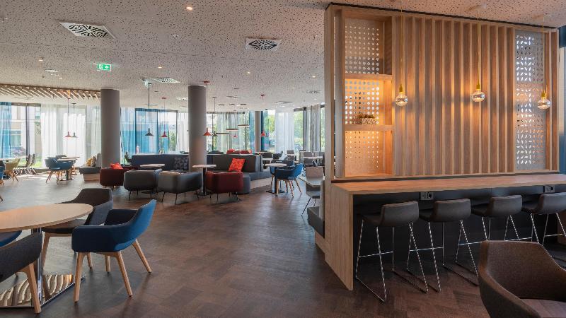 هتل Holiday Inn Express Dusseldorf Hauptbahnhof