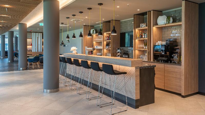 هتل Holiday Inn Express Düsseldorf   Hauptbahnhof, An Ihg