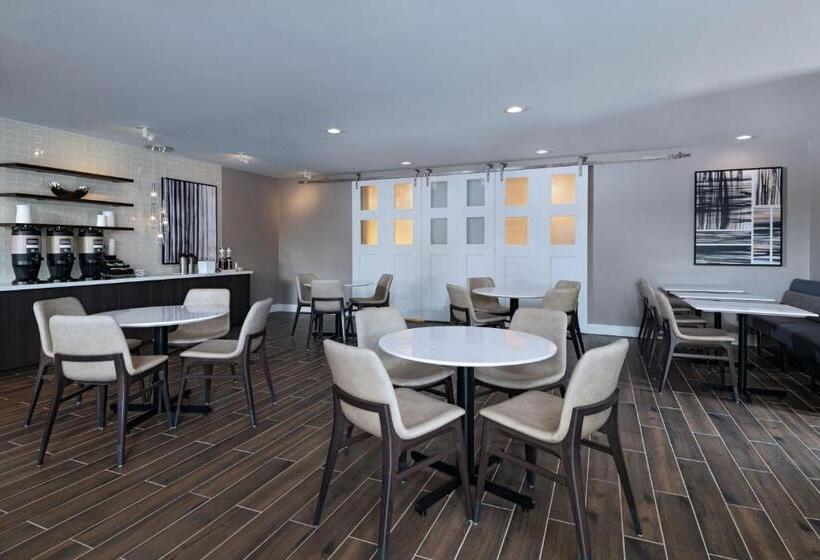 酒店 Residence Inn New Brunswick Tower Center Blvd