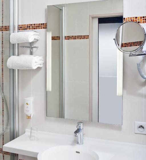 هتل Arverna Vichy   Clt