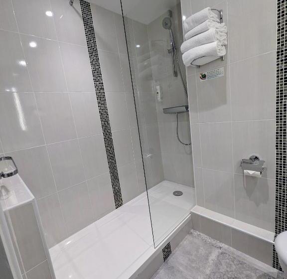 هتل Arverna Vichy   Clt